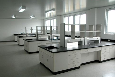 山東實(shí)驗(yàn)臺(tái)廠家教你避開(kāi)“三誤區(qū)”