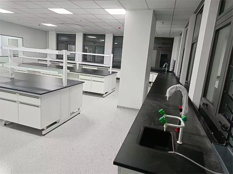 鋼木中央實(shí)驗(yàn)臺(tái)生產(chǎn)廠(chǎng)家